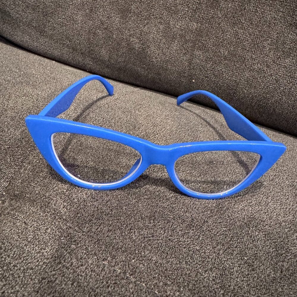 FREE SHIPPING Blue Cat Eye Eyeglass Frames Currently w/ Lenses EUC
